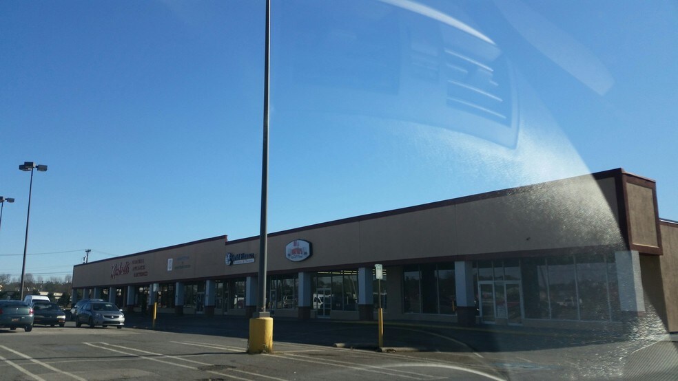 More Photos Of 1452 J A Cochran Byp, Chester Unknown For Lease