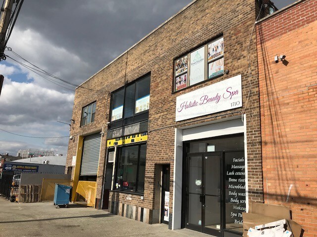 More Photos Of 1710 Bronxdale Ave, Bronx Showroom For Sale
