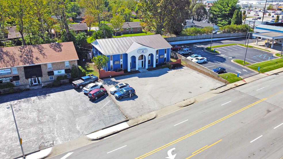 Primary Photo Of 114 E Reynolds Rd, Lexington Office Residential For Lease