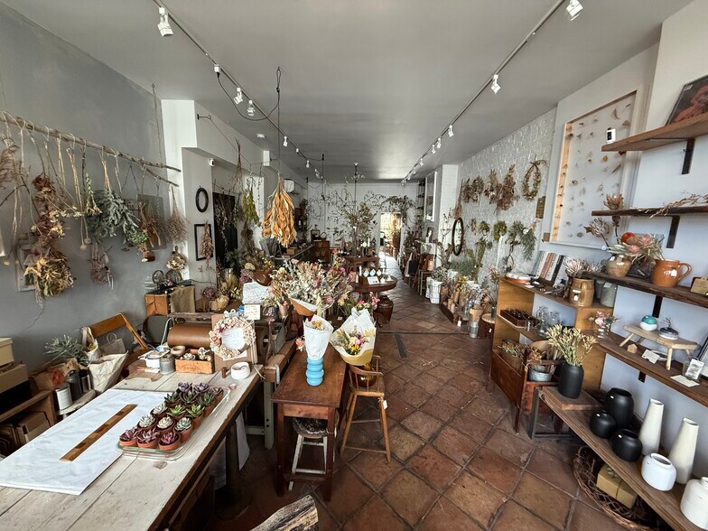 More Photos Of 227 Kent Ave, Brooklyn Storefront Retail Residential For Lease