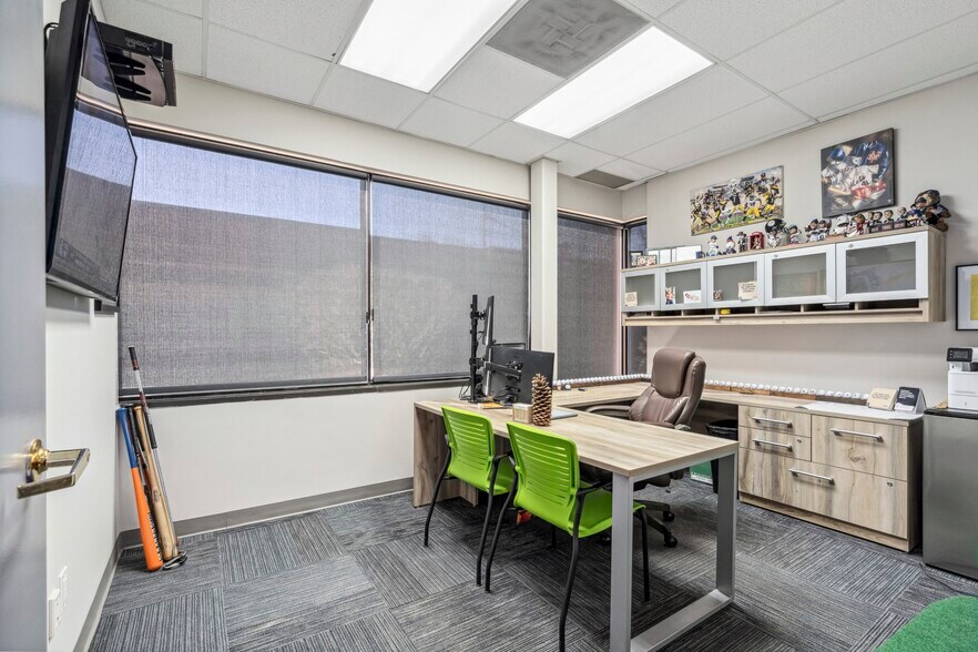More Photos Of 200 Mineral Springs Rd, Rockaway Medical For Sale