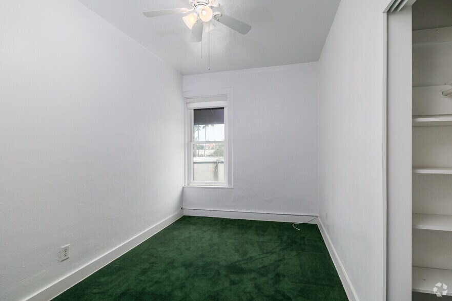 More Photos Of 2808-22 State St, Carlsbad Movie Theatre For Sale