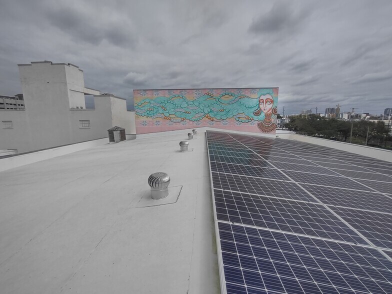 More Photos Of 1617 N Franklin St, Tampa Storefront Retail Residential For Sale