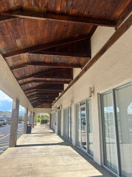 More Photos Of 3750 US Highway 27 N, Sebring General Retail For Sale