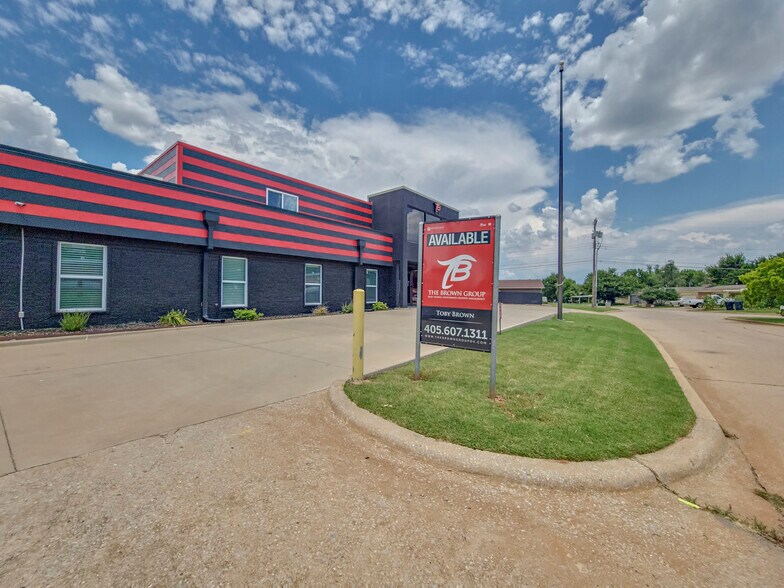 More Photos Of 6001 Nw Expressway, Oklahoma City Office For Sale