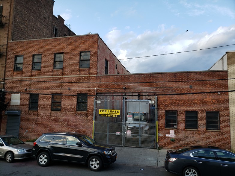 Primary Photo Of 429 E 164th St, Bronx Warehouse For Lease