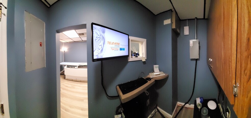 More Photos Of 1403 Medical Plaza Dr, Sanford Medical For Sale