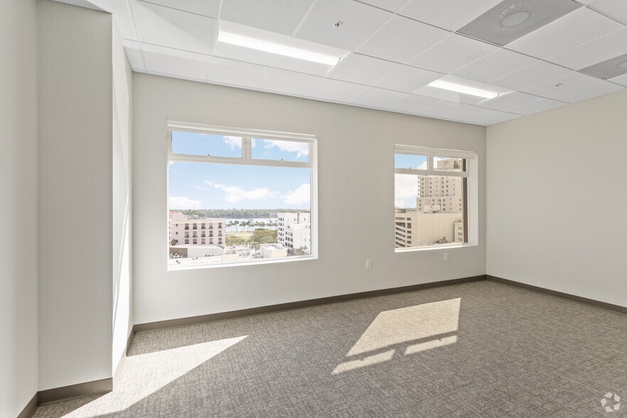 More Photos Of 319 Clematis St, West Palm Beach Office For Lease