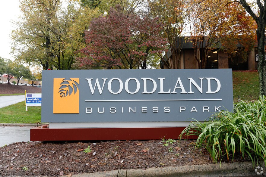 More Photos Of 3401 Woodpark Blvd, Charlotte Warehouse For Lease