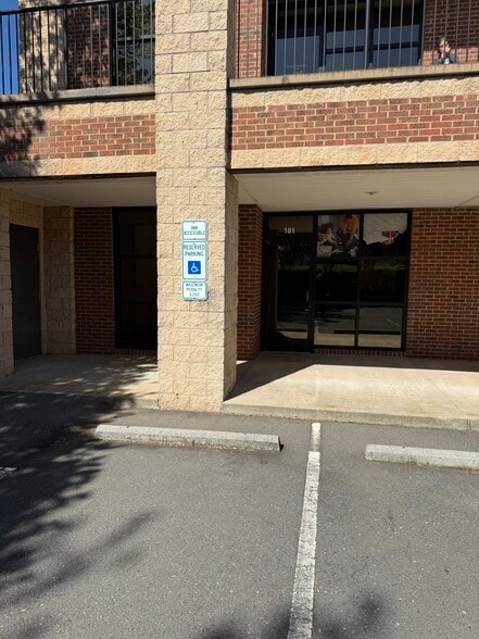 More Photos Of 852 Gold Hill Rd, Fort Mill Office For Sale