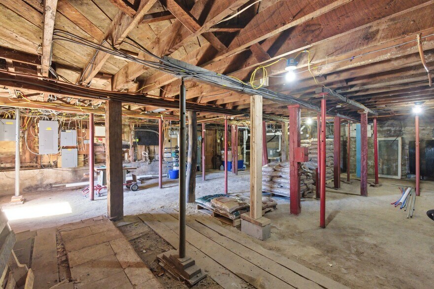 More Photos Of 518 Province Rd, Gilmanton General Retail For Sale