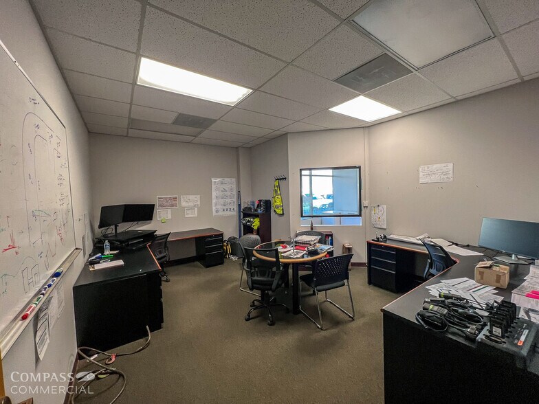 More Photos Of 63140 Britta St, Bend Office For Lease