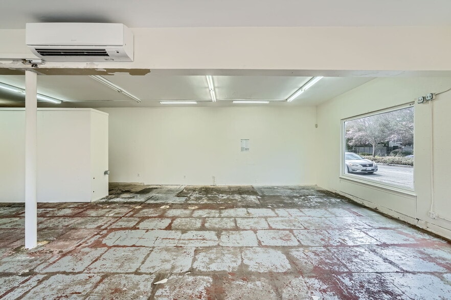 More Photos Of 8310-8318 8th Ave NW, Seattle Storefront Retail Office For Lease