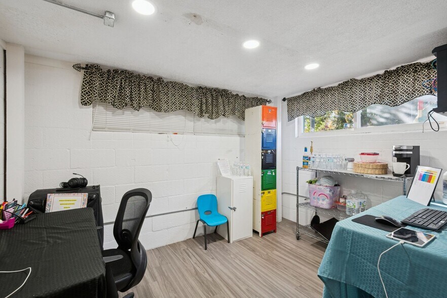 More Photos Of 302 Chimes View Dr, South Ogden Daycare Center For Sale