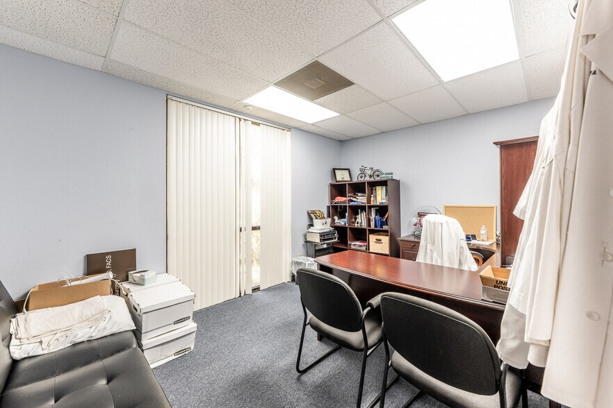 More Photos Of 130 Medical Center Pky, Huntsville Medical For Sale