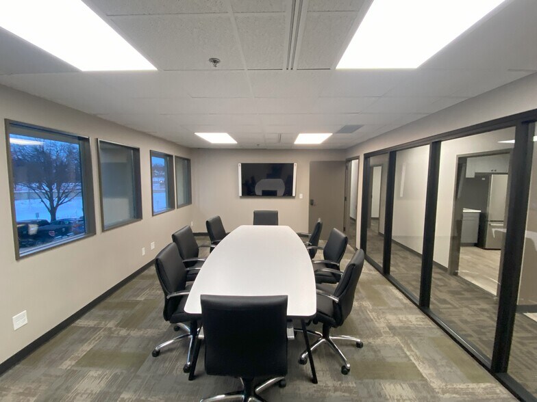 More Photos Of 300 3rd Ave SE, Rochester Medical For Sale