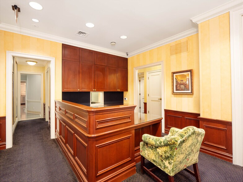 More Photos Of 875-877 Park Ave, New York Apartments For Sale