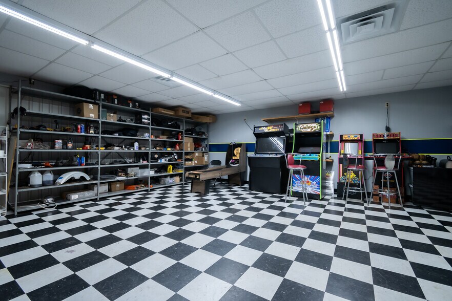 More Photos Of 3655 Neese Commerce Rd, Hull Multifamily For Sale