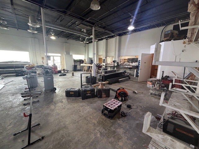 More Photos Of 3852 L B Mcleod Rd, Orlando Warehouse For Sale