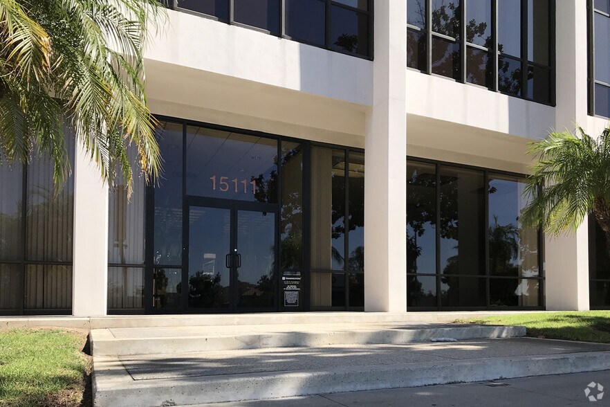 Primary Photo Of 15111 Whittier Blvd, Whittier Medical For Lease