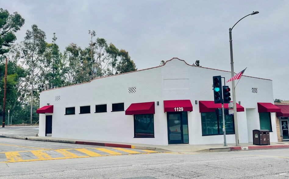 More Photos Of 1129 Foothill Blvd, La Cañada Flintridge Storefront For Lease
