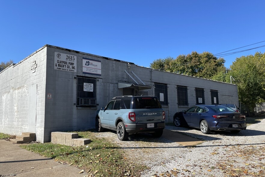 Primary Photo Of 2615 S 10th St, Saint Louis Manufacturing For Sale