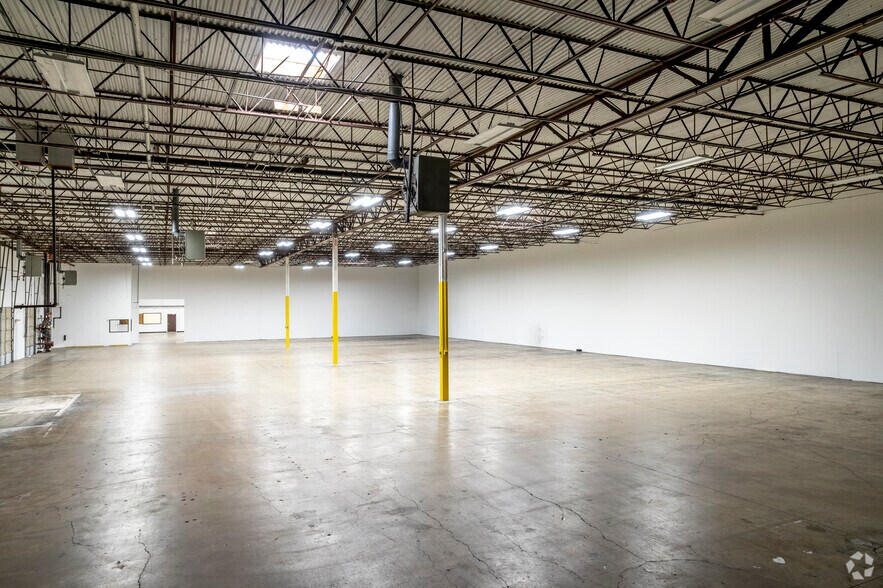 More Photos Of 5400-5410 Kaepa Ct, San Antonio Warehouse For Lease