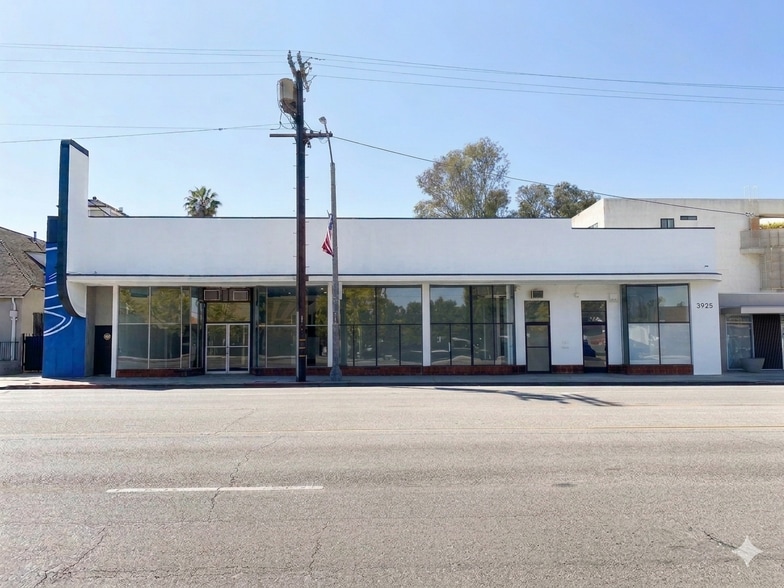More Photos Of 3923 Long Beach Blvd, Long Beach Storefront For Lease