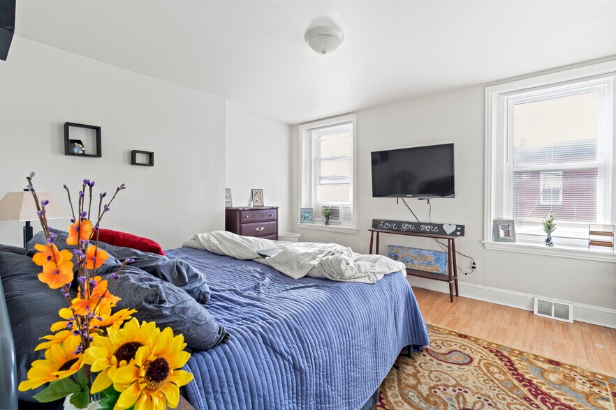 More Photos Of , Philadelphia Unknown For Sale