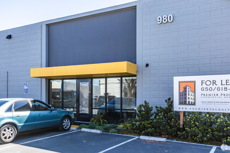 More Photos Of 980-990 O'Brien Dr, Menlo Park Manufacturing For Lease