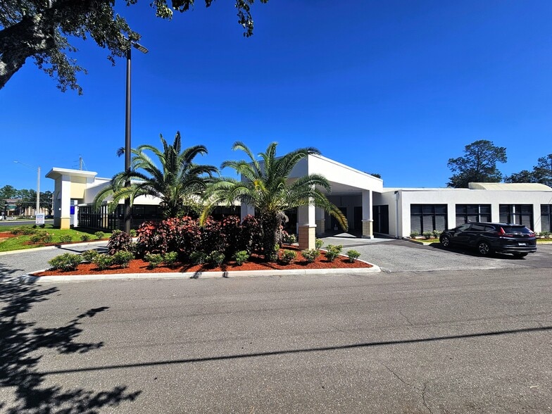 More Photos Of 9765 San Jose Blvd, Jacksonville Medical For Lease