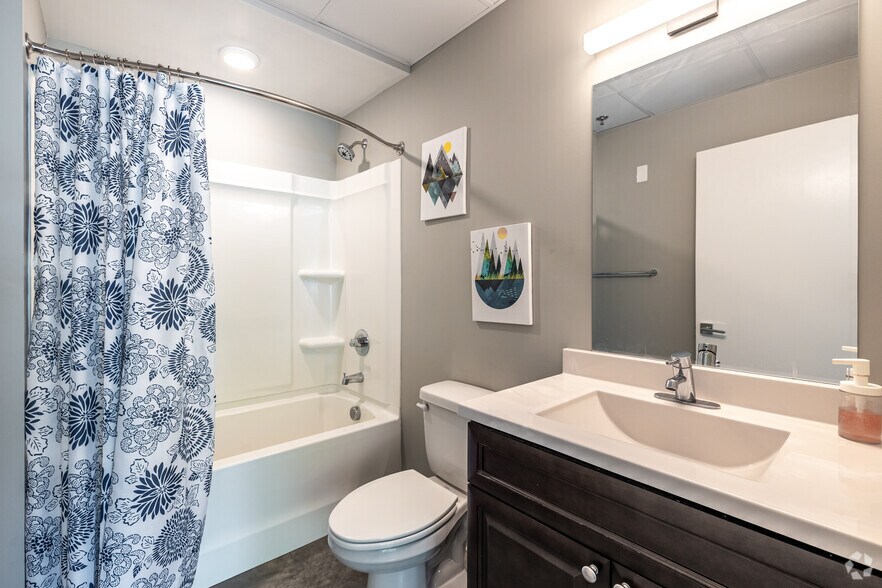 More Photos Of 603 East St, Parkville Multifamily For Sale