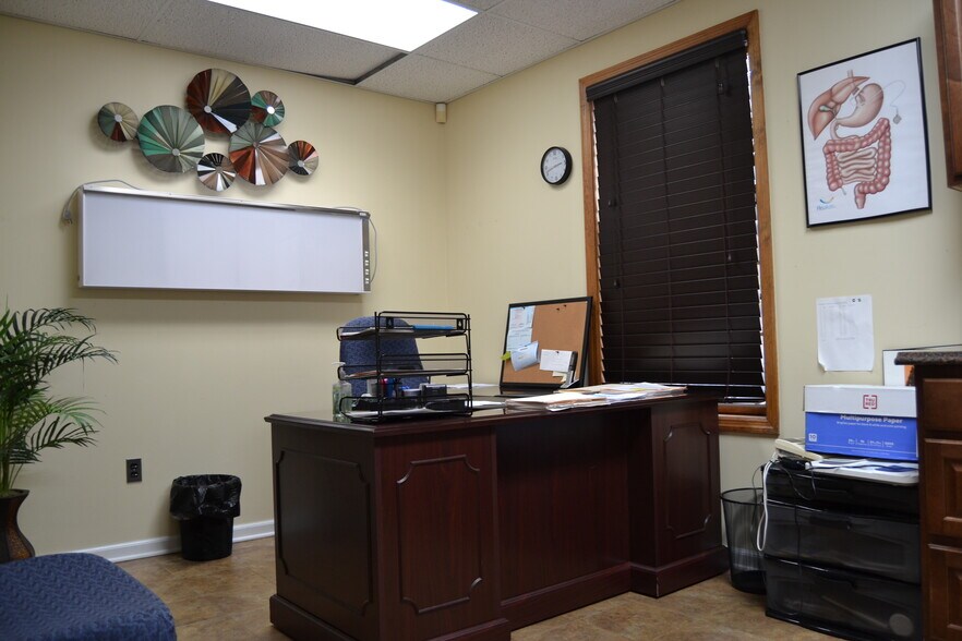 More Photos Of 670 N Beers St, Holmdel Medical For Sale