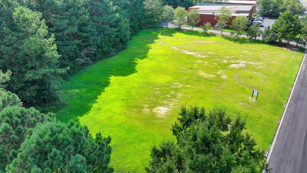 More Photos Of 1330 Capital Cir, Lawrenceville Land For Sale