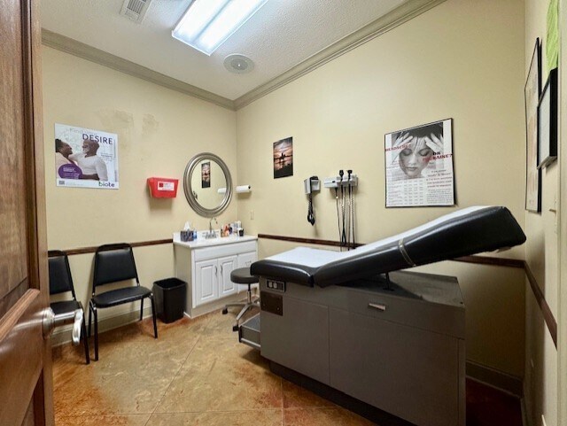 More Photos Of 2464 Main St, Plantersville Medical For Sale