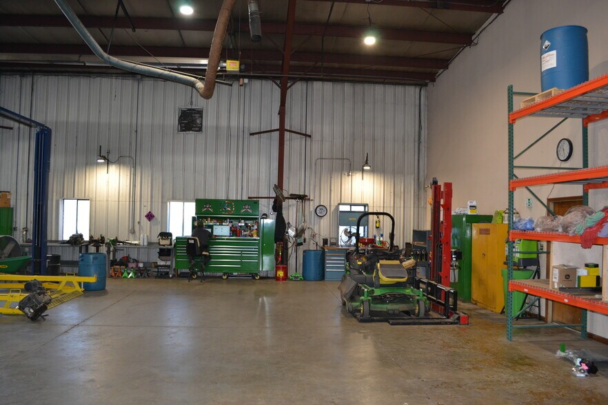 More Photos Of 1111 W 3rd St, Rushville Freestanding For Lease