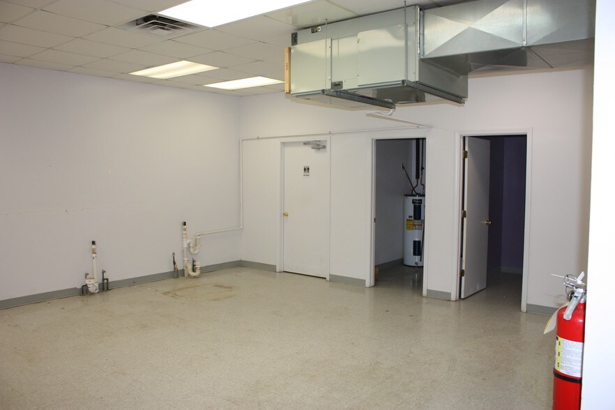 More Photos Of 1141-1168 N Cass St, Wabash Unknown For Lease