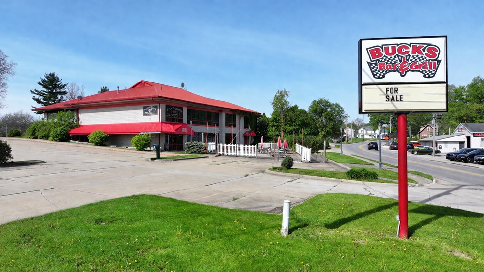 Primary Photo Of 192 E Main St, Lexington Restaurant For Sale