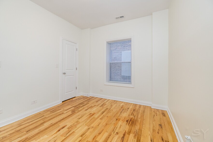 More Photos Of 1439 E 66th Pl, Chicago Apartments For Sale