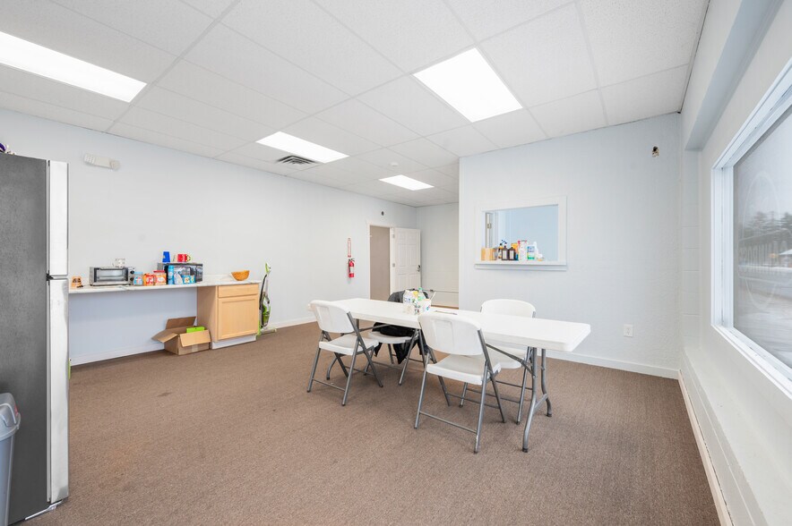 More Photos Of 805 Maple St, Big Rapids Storefront Retail Office For Sale