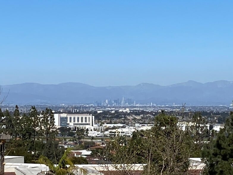 More Photos Of 25550 Hawthorne Blvd, Torrance Medical For Lease