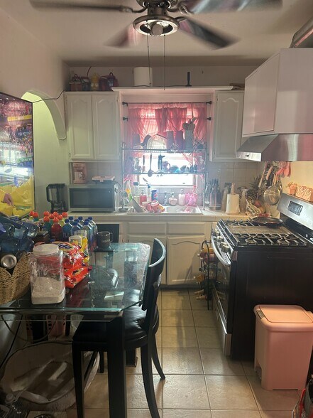 More Photos Of 11500 Atlantic Ave, Lynwood Storefront Retail Residential For Sale
