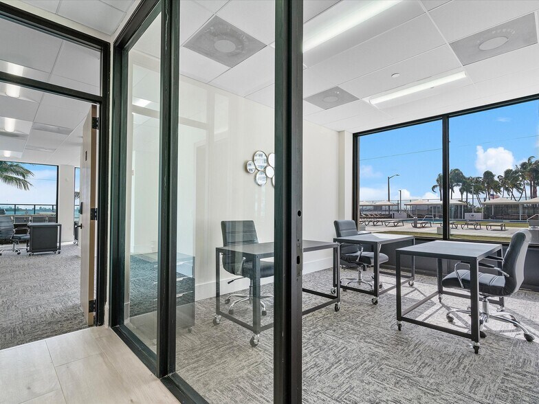 More Photos Of 600 NE 36th St, Miami Apartments For Lease