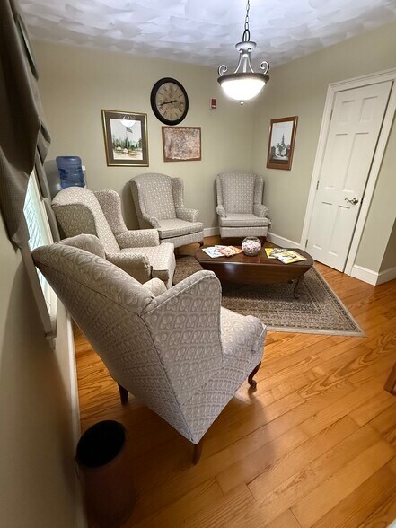 More Photos Of 980 Eddie Dowling Hwy, North Smithfield Office For Sale