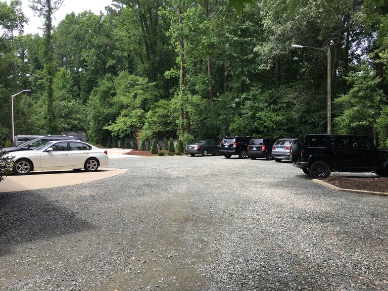 More Photos Of 1223 Walnut St, Cary Office For Lease