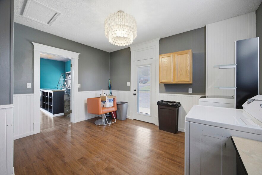 More Photos Of 229 E Main St, Bridgeport Loft Creative Space For Sale