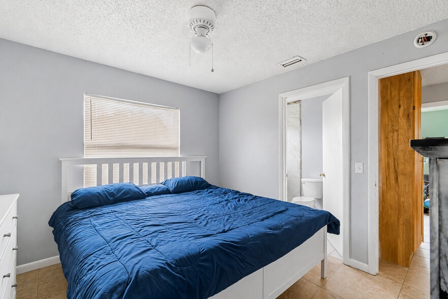 More Photos Of 3132 Bloomingdale Villas Ct, Brandon Apartments For Sale