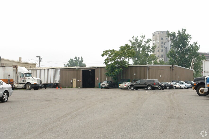 More Photos Of 212 Ohio St, Buffalo Warehouse For Lease
