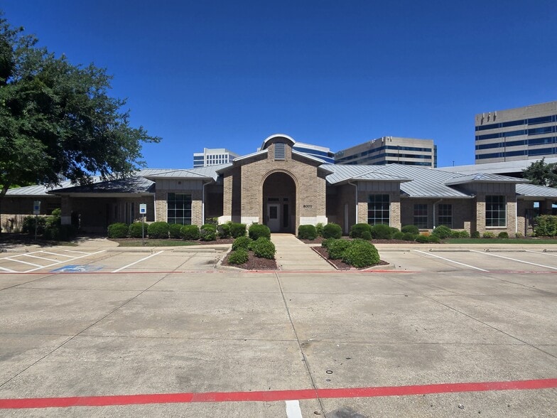 Primary Photo Of 8001 Parkwood Blvd, Plano Schools For Lease