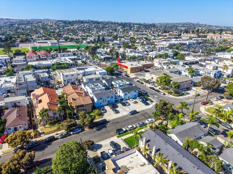 More Photos Of 1478 Hornblend St, San Diego Apartments For Sale